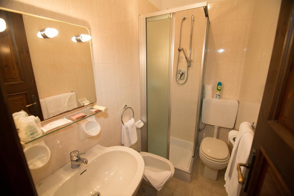 Hotel Edelweiss Limone Piemonte Rom bilde